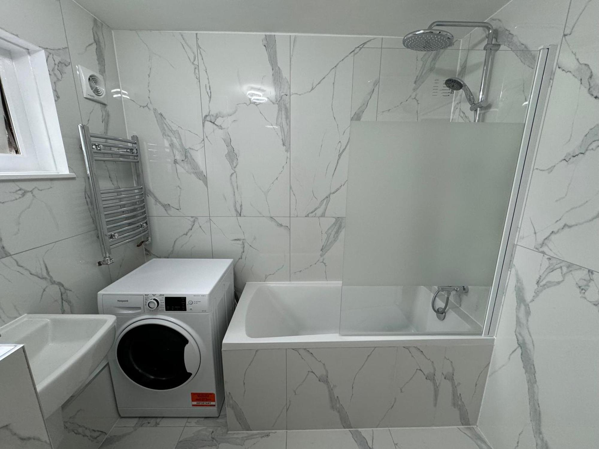 Newly Refurbished 2bd Flat Close To Excel Apartment